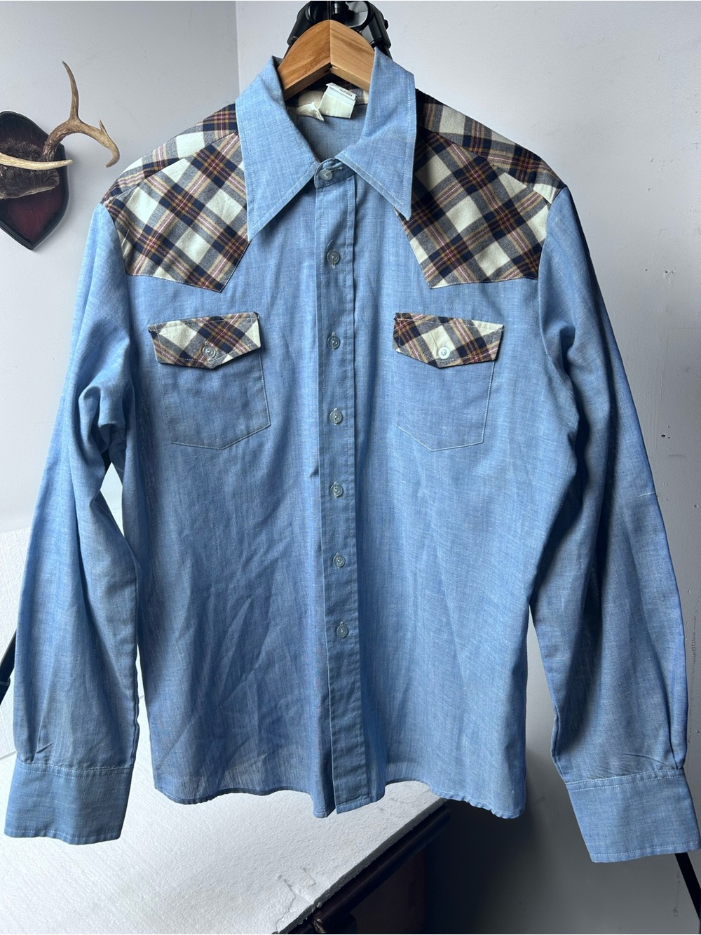 Kennington Light Blue Western-Inspired Button-Down Shirt with Plaid Accents